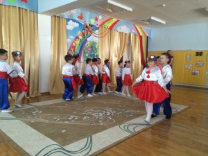 украина