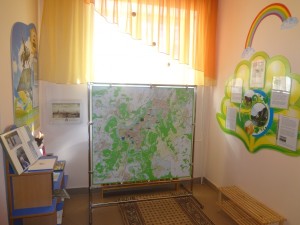 Уфаведение в холле ДОУ